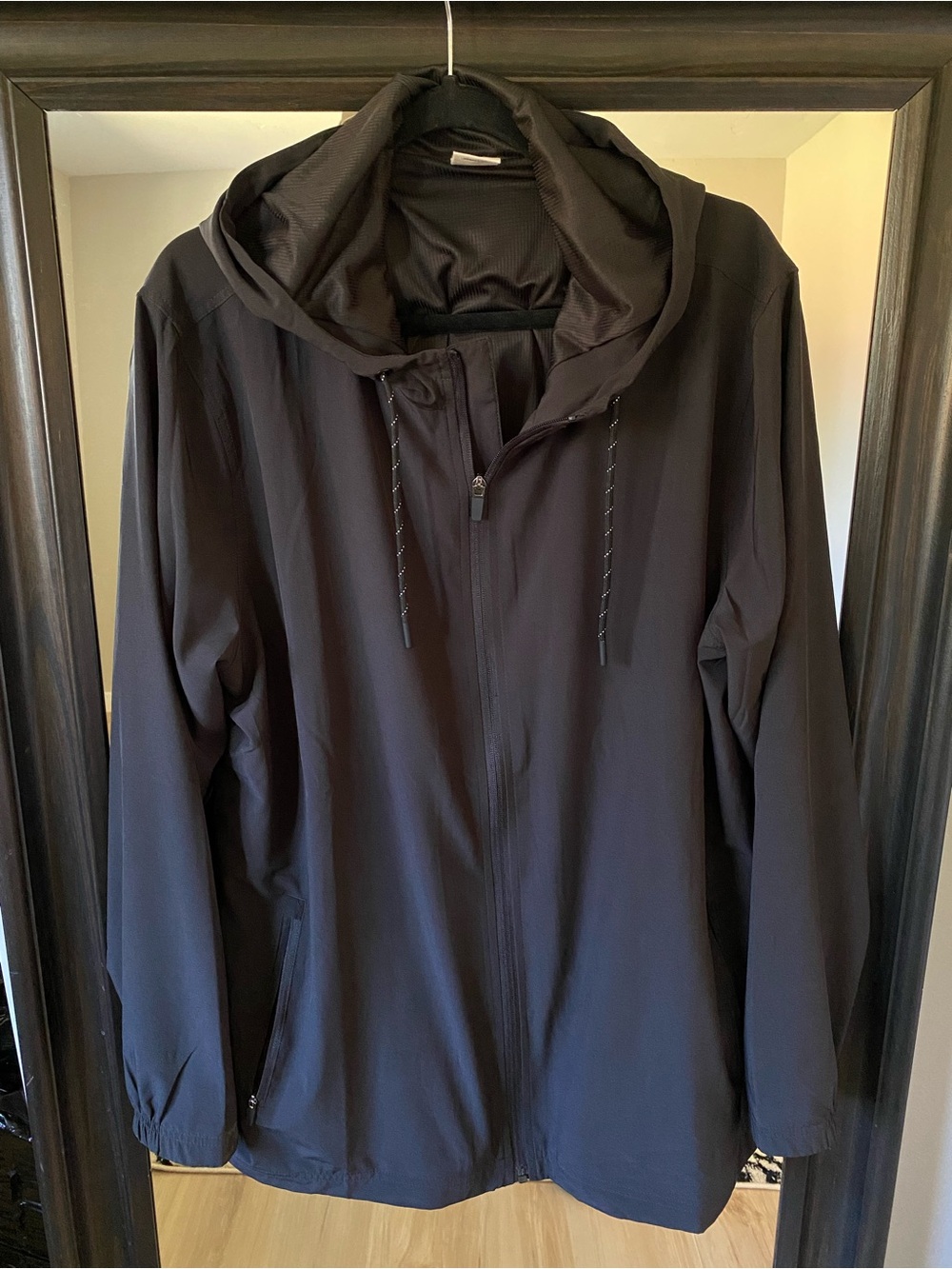 Voyager mens hooded rain jacket black